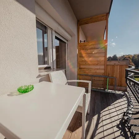 Maj 3* מורבסקה טופליצה