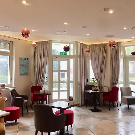 Hotel Maj 3*
