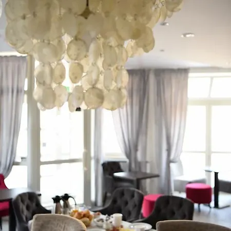 Maj モラフスケ・トプリツェ