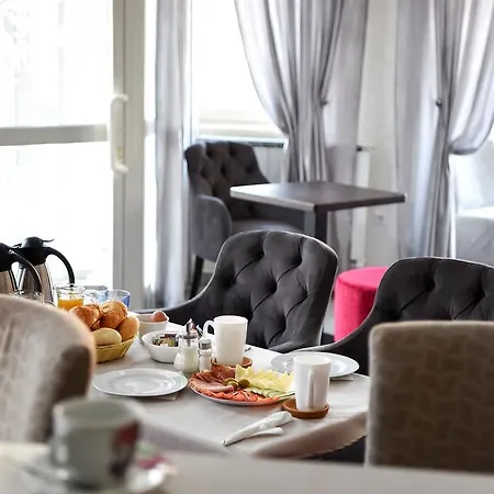 Hotel Maj 3*